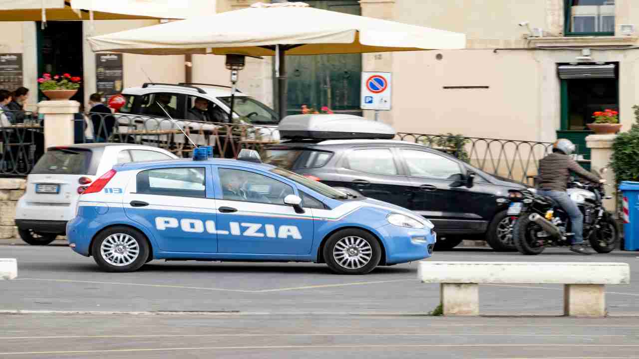 Marito E Moglie Trovati Senza Vita In Casa Ipotesi Omicidio Suicidio