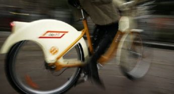 Andare in bici a lavoro, a Milano è troppo pericoloso?