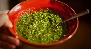 Come fare il pesto: la ricetta vegan della salsa ligure