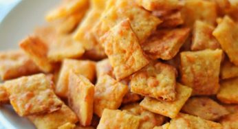 Crackers vegani: la ricetta con la curcuma