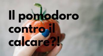 Prova questo trucco, addio per sempre al calcare: basterà un pomodoro