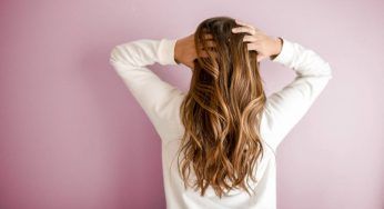 Capelli sani con shampoo naturale al rosmarino: preparalo così