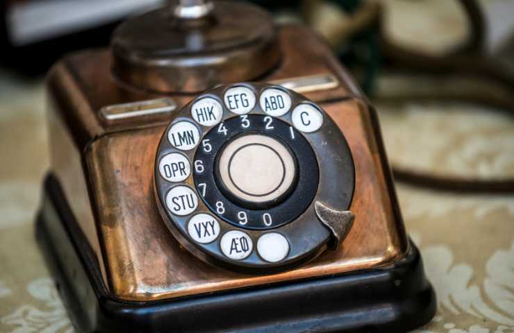 chi ha inventato il telefono