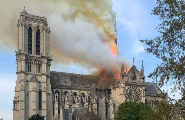 incendio notre-dame