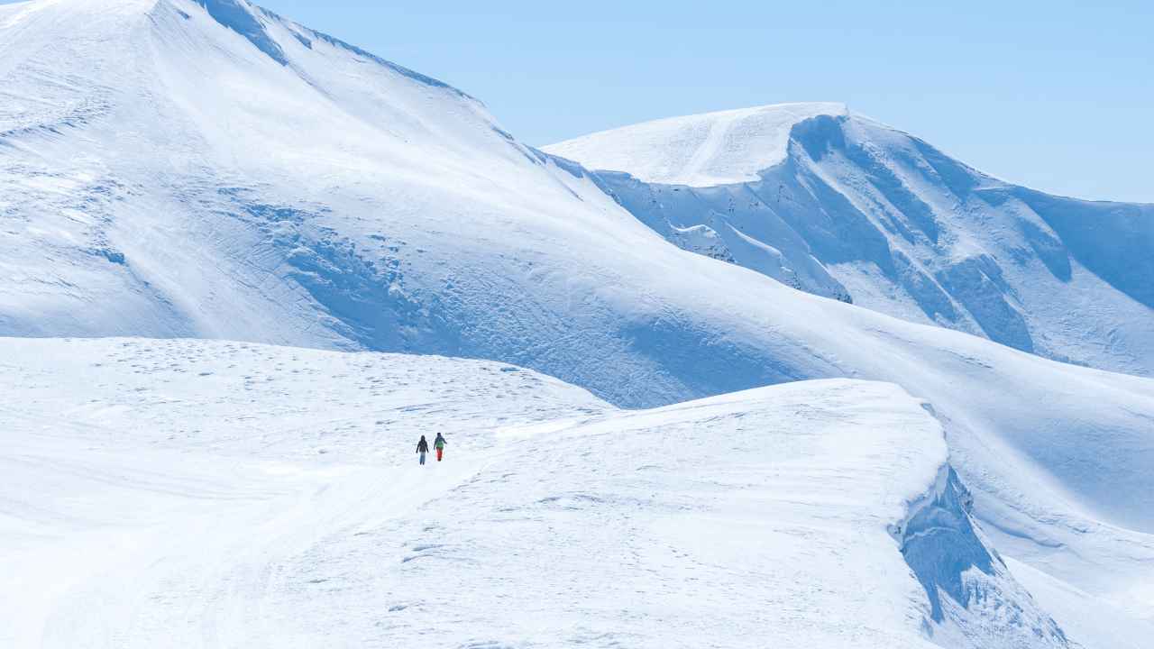 Montagna salvano gatto neve