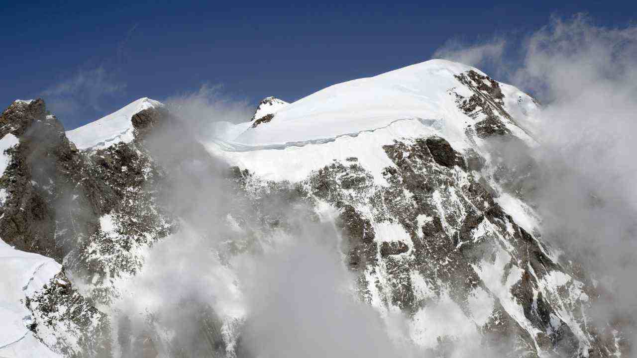 Elicottero Precipita Sul Monte Rosa A Bordo Cinque Persone