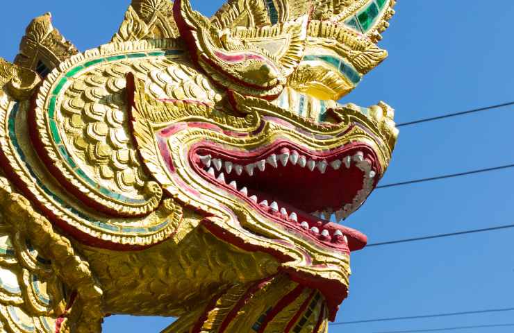 perchè nel laos ci sono le statue dei serpenti