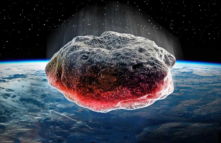 Asteroide attraversa la Terra